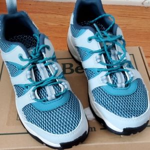 NIB L.L. Bean Rocky Coast II Multi Sport Mesh Lightweight Blue Sneakers Size 6